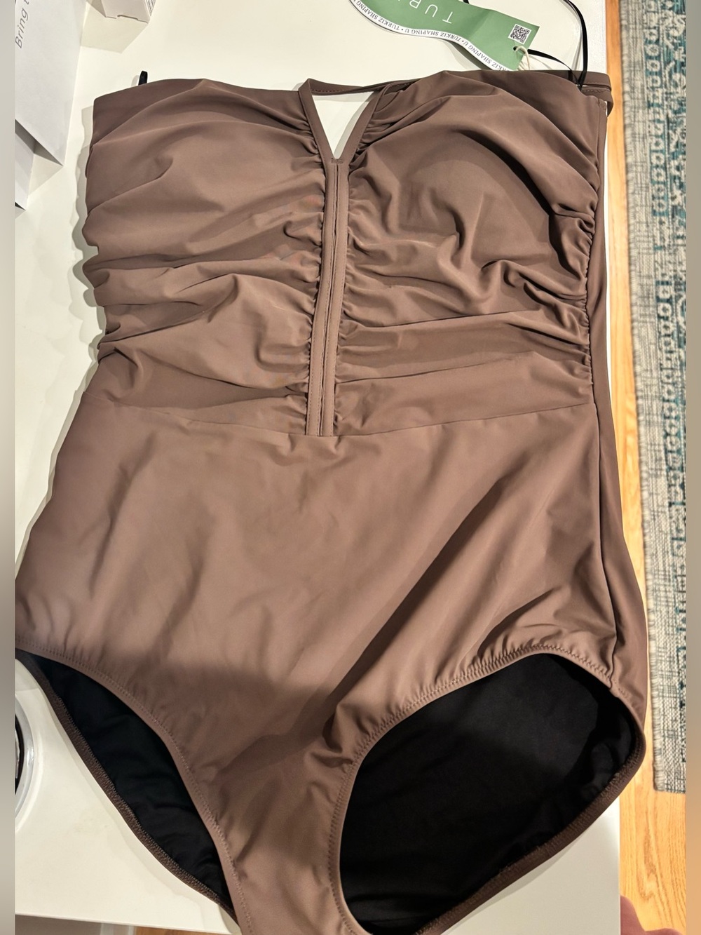 New Gottex brown One-Piece Beautiful Swimsuit